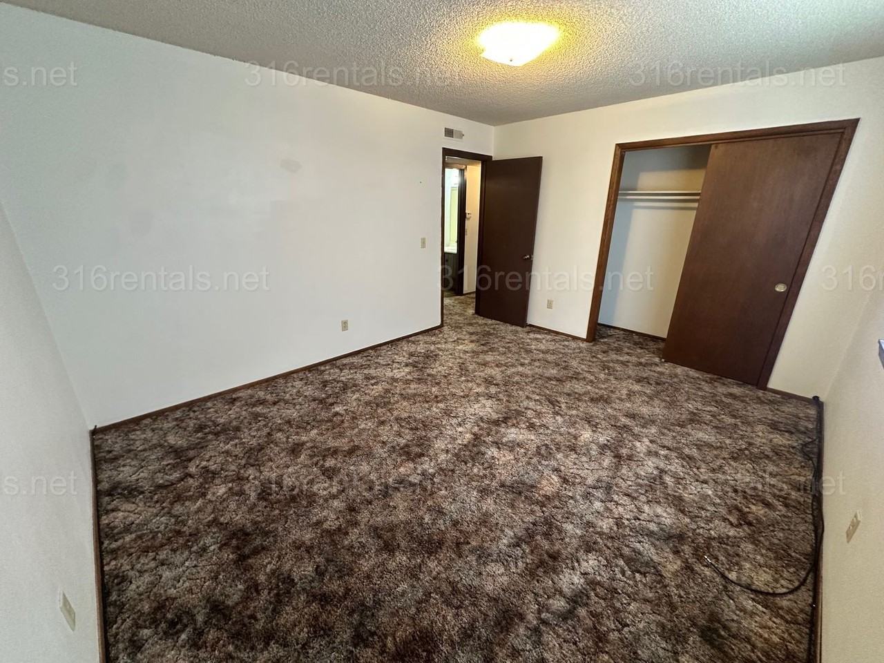 361 E Marion Ct #3 - Photo 4 of 10