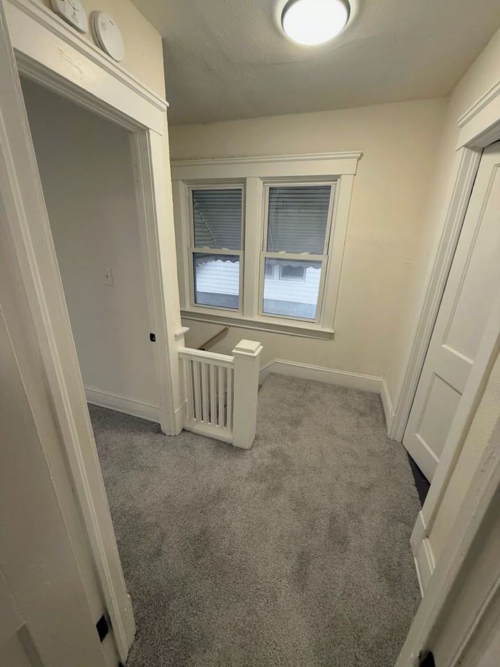 958 E 130th St - Photo 6 of 20