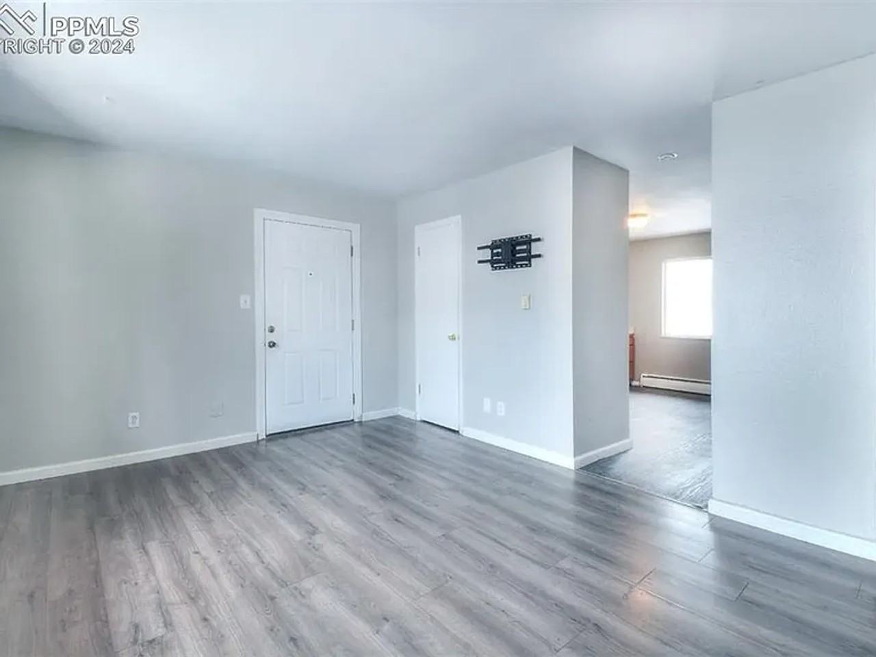 819 Fontmore Rd - Photo 5 of 9