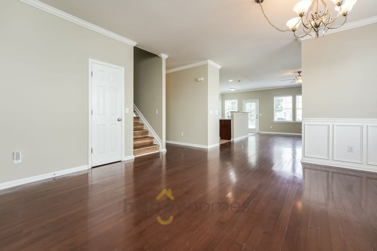 231 Xavier St - Photo 6 of 23