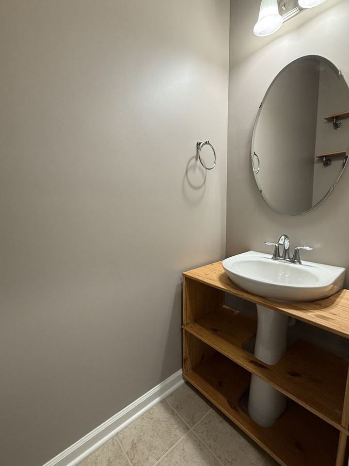 205 Emily Ln - Photo 4 of 18