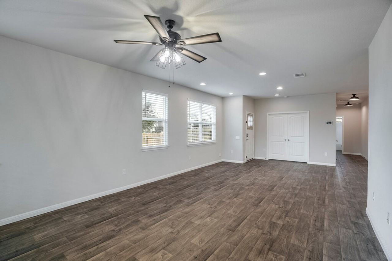 14201 Handel Dr #1A - Photo 7 of 20
