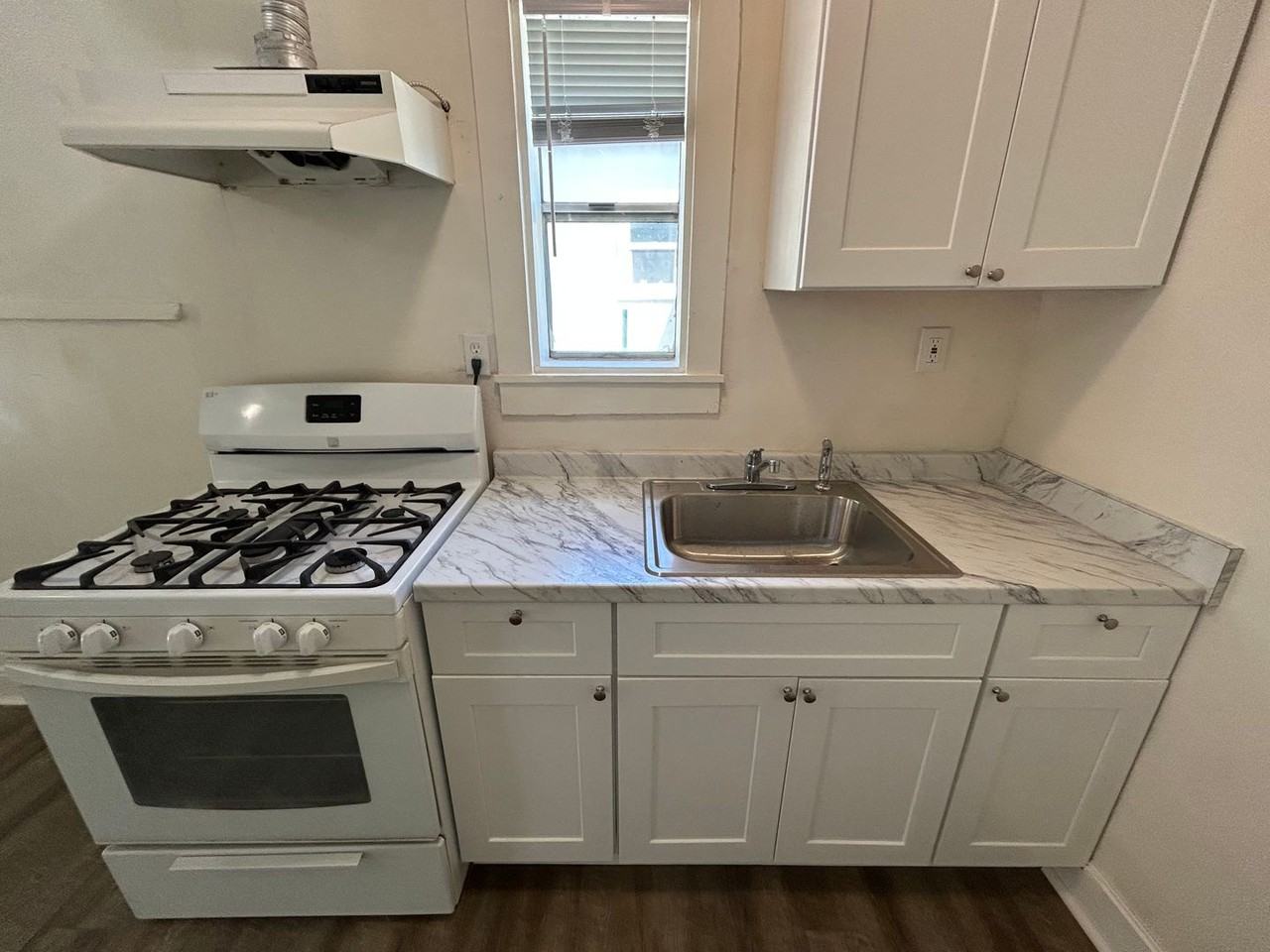 616 616 - 626 J Street - Photo 5 of 12