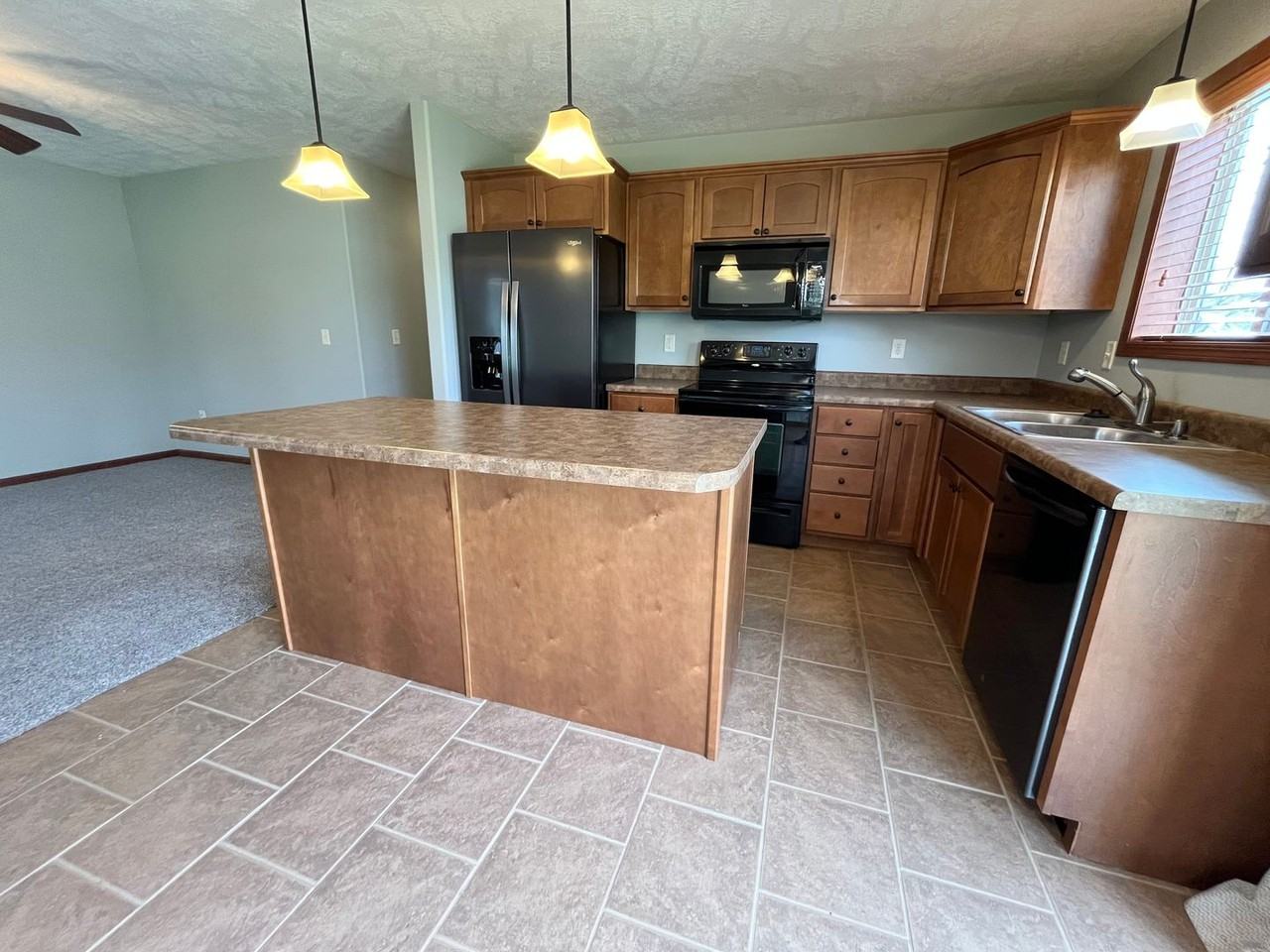 6301 S Santa Rosa Cir #D - Photo 5 of 25