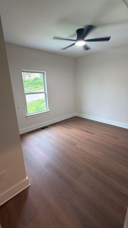2417 Waverly St - Photo 4 of 50
