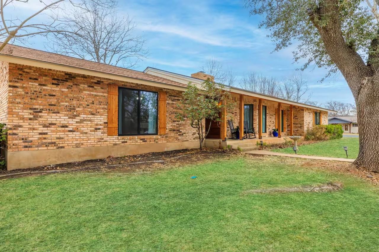 1830 Quailwood Dr - Photo 3 of 26