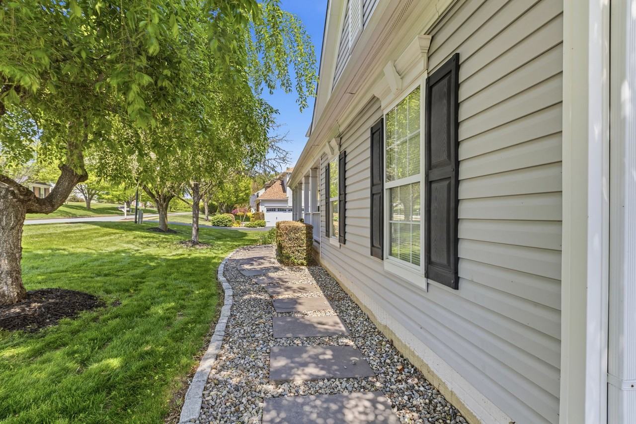 307 Winterthur Ln - Photo 6 of 50