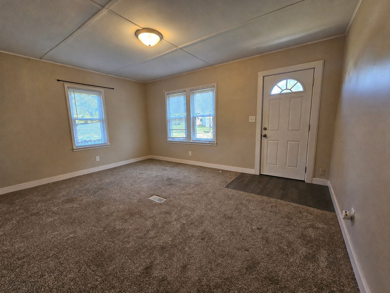 2520 Cravens Ave - Photo 2 of 15