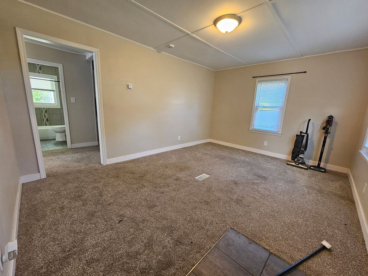 2520 Cravens Ave - Photo 5 of 15