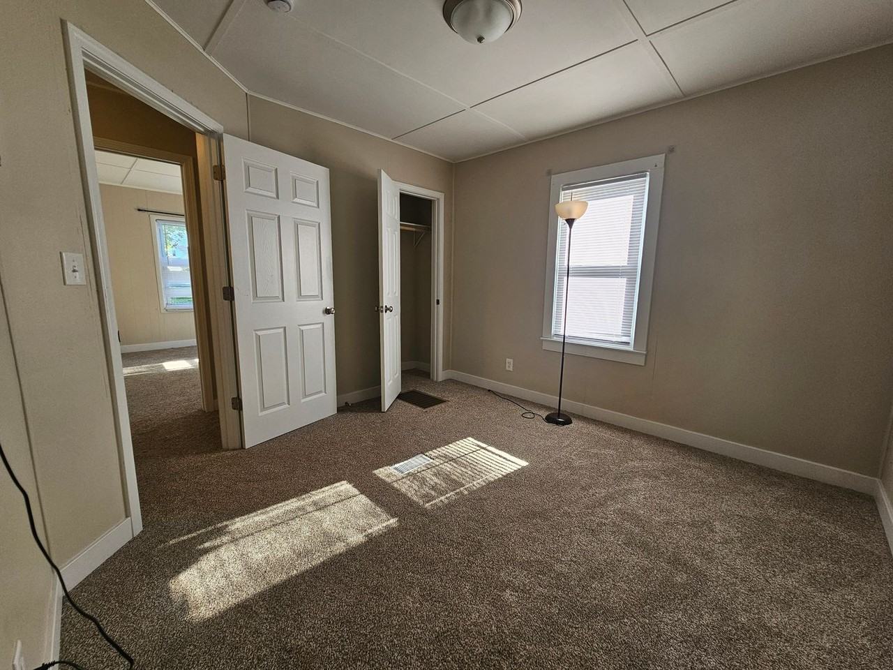 2520 Cravens Ave - Photo 6 of 15