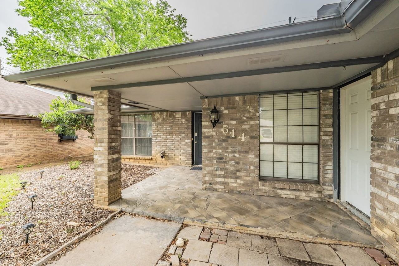 514 Parsley Ln - Photo 3 of 34