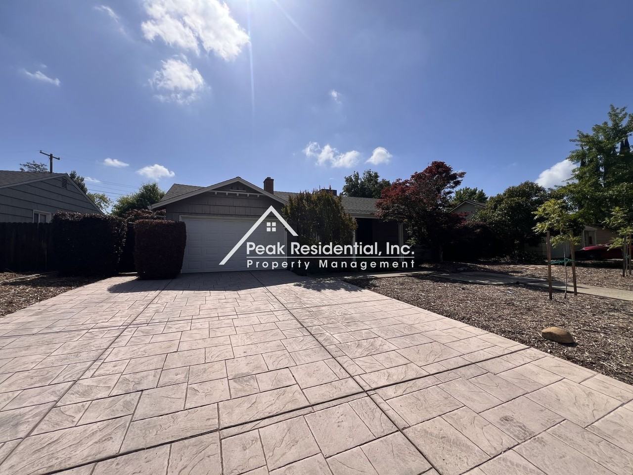 3240 Saint Mathews Dr - Photo 3 of 27
