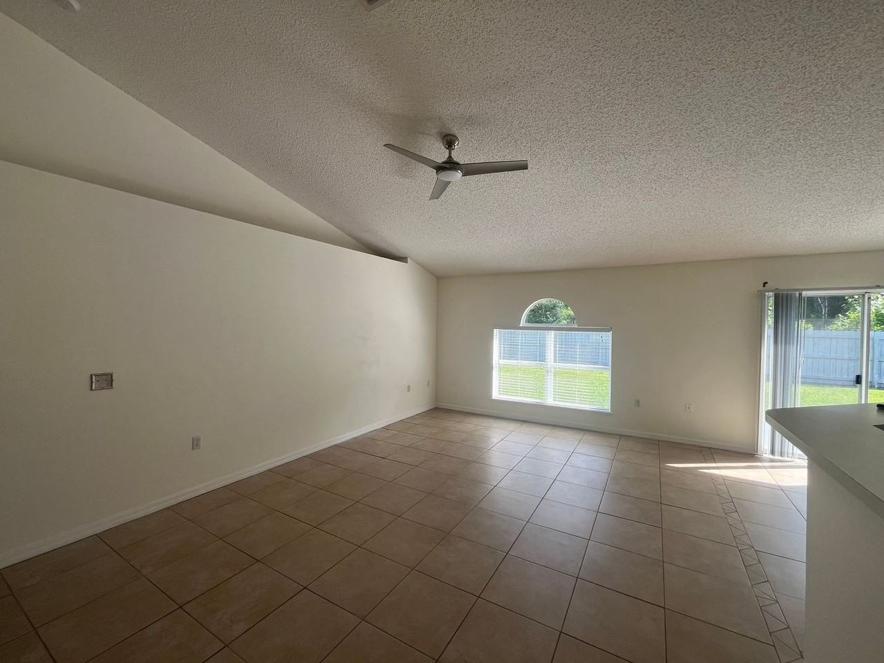 3 Longfellow Dr - Photo 4 of 20