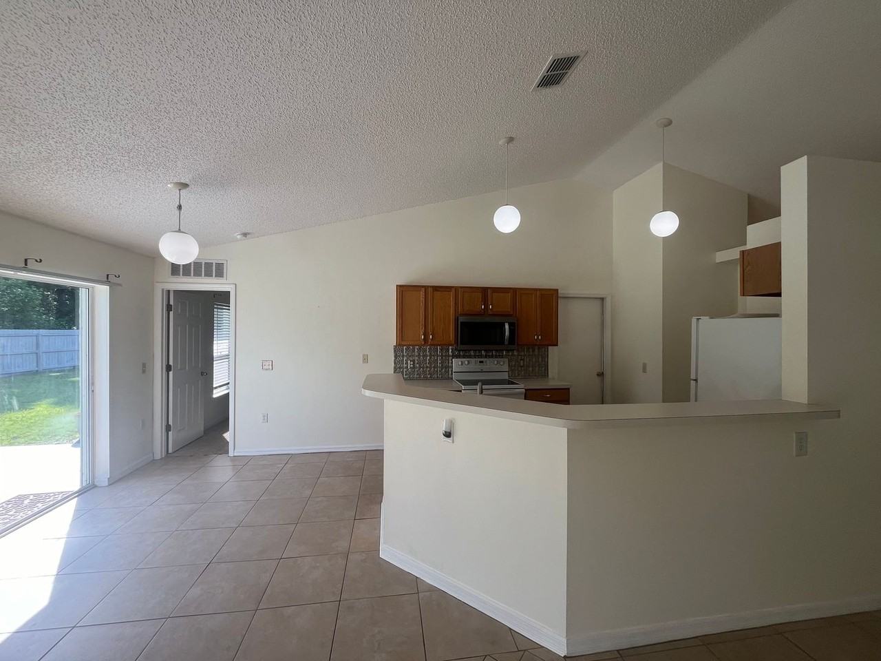 3 Longfellow Dr - Photo 7 of 20