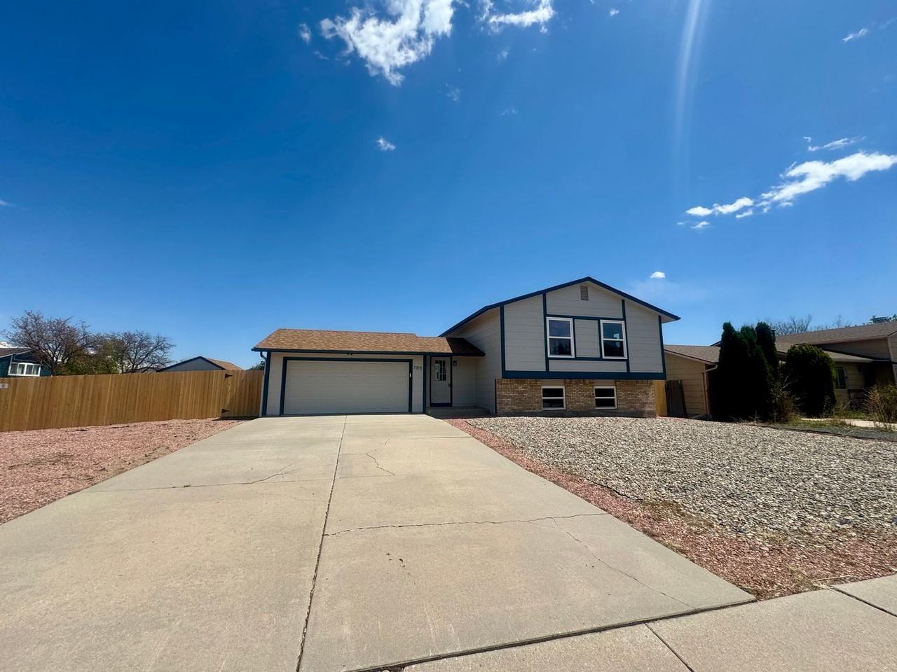 7315 Songbird Dr - Photo 2 of 27