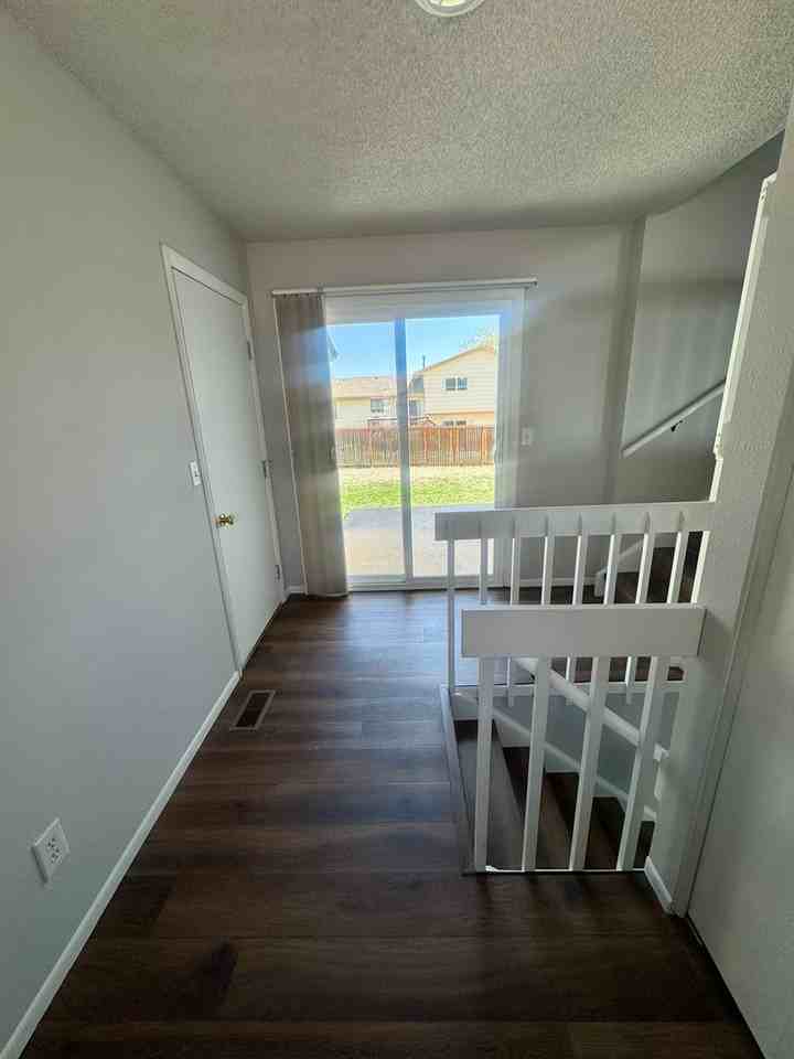 7315 Songbird Dr - Photo 3 of 27