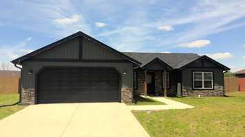 featured image of 174 Mesa Dr