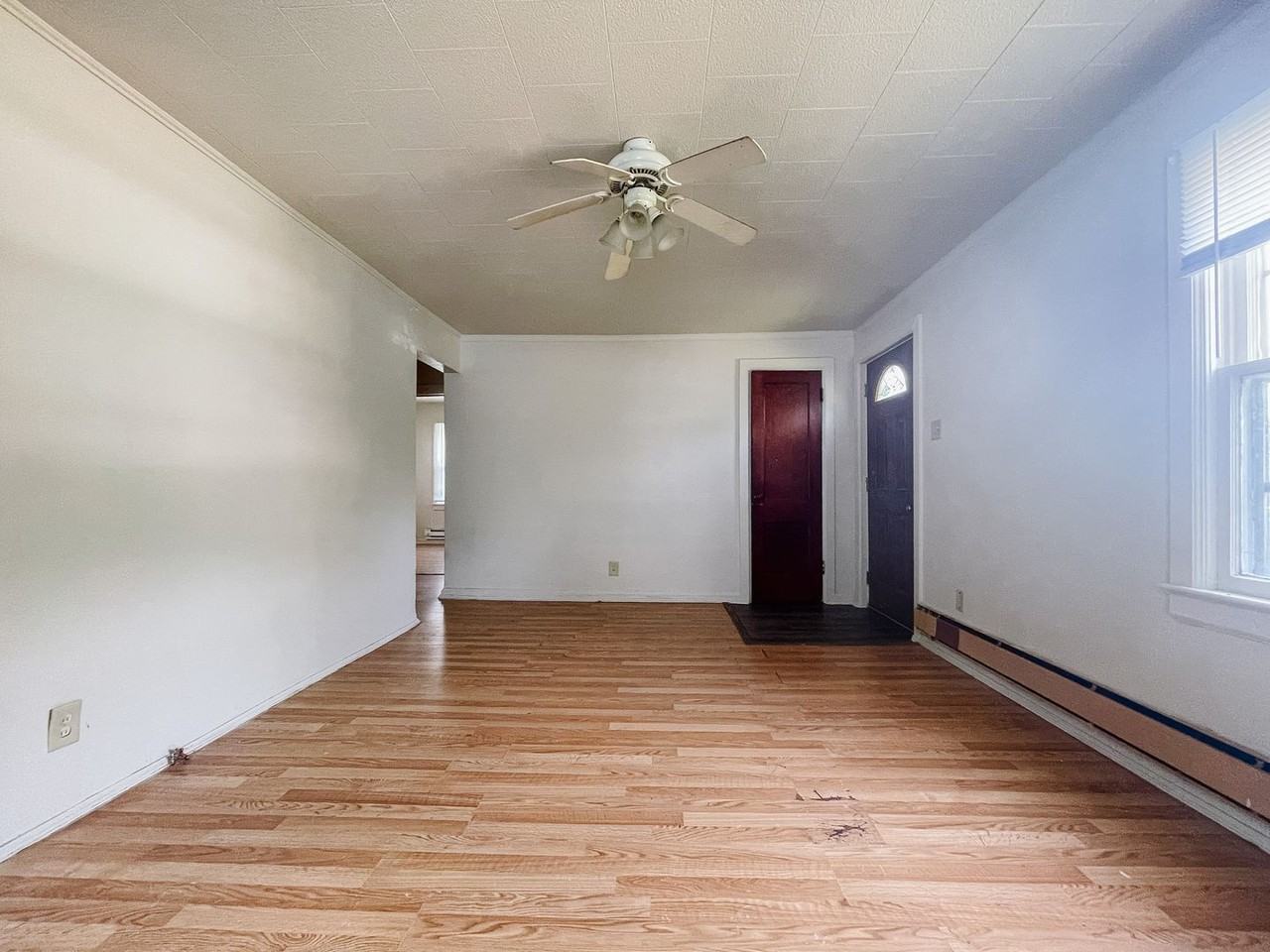810 S Luick Ave - Photo 3 of 17