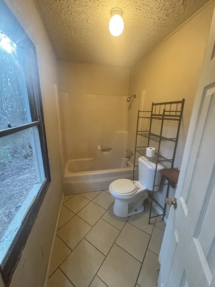 117 Herron Dr #1 - Photo 7 of 8