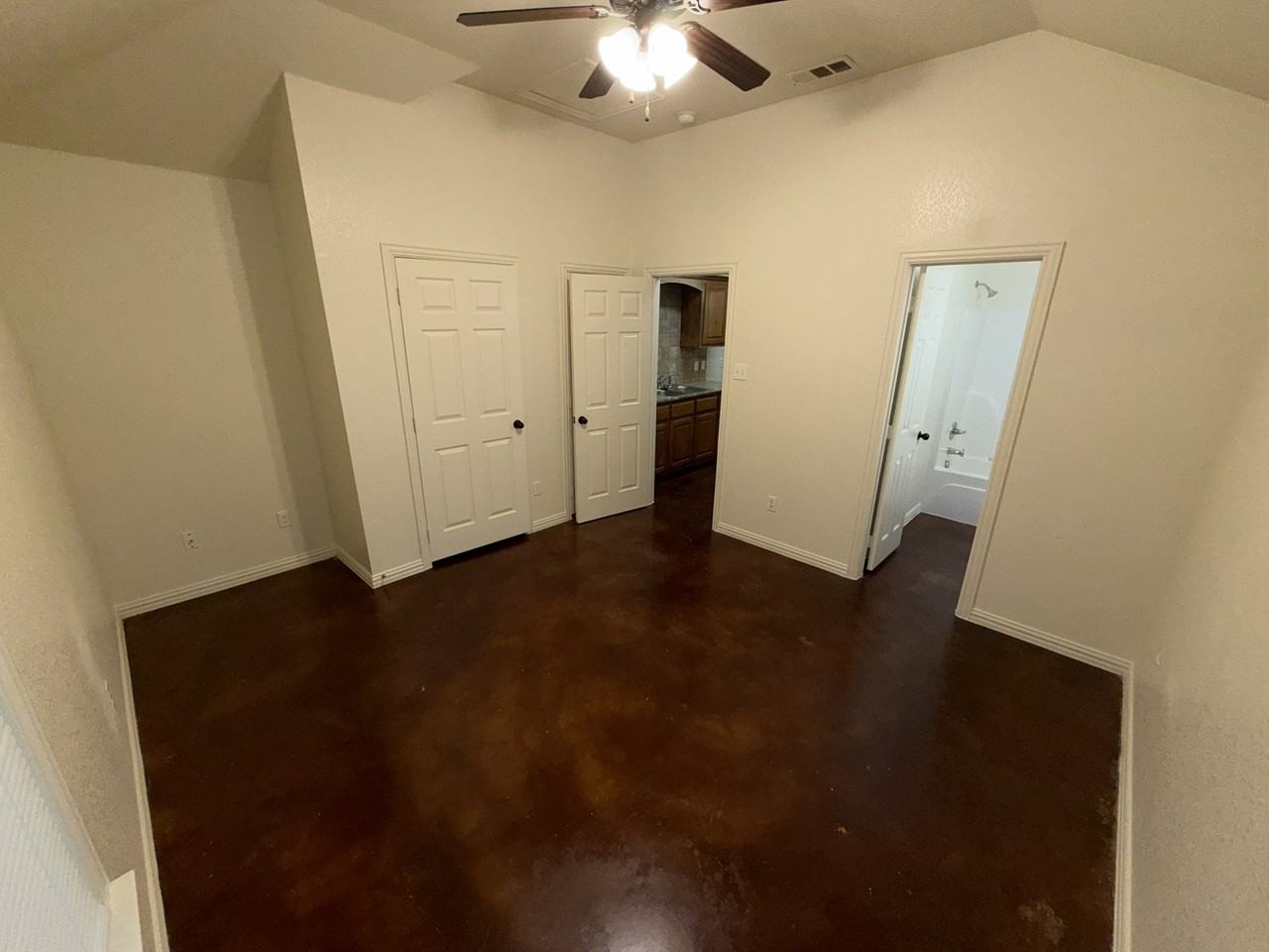 706 South 16th Street #B - Photo 5 of 9