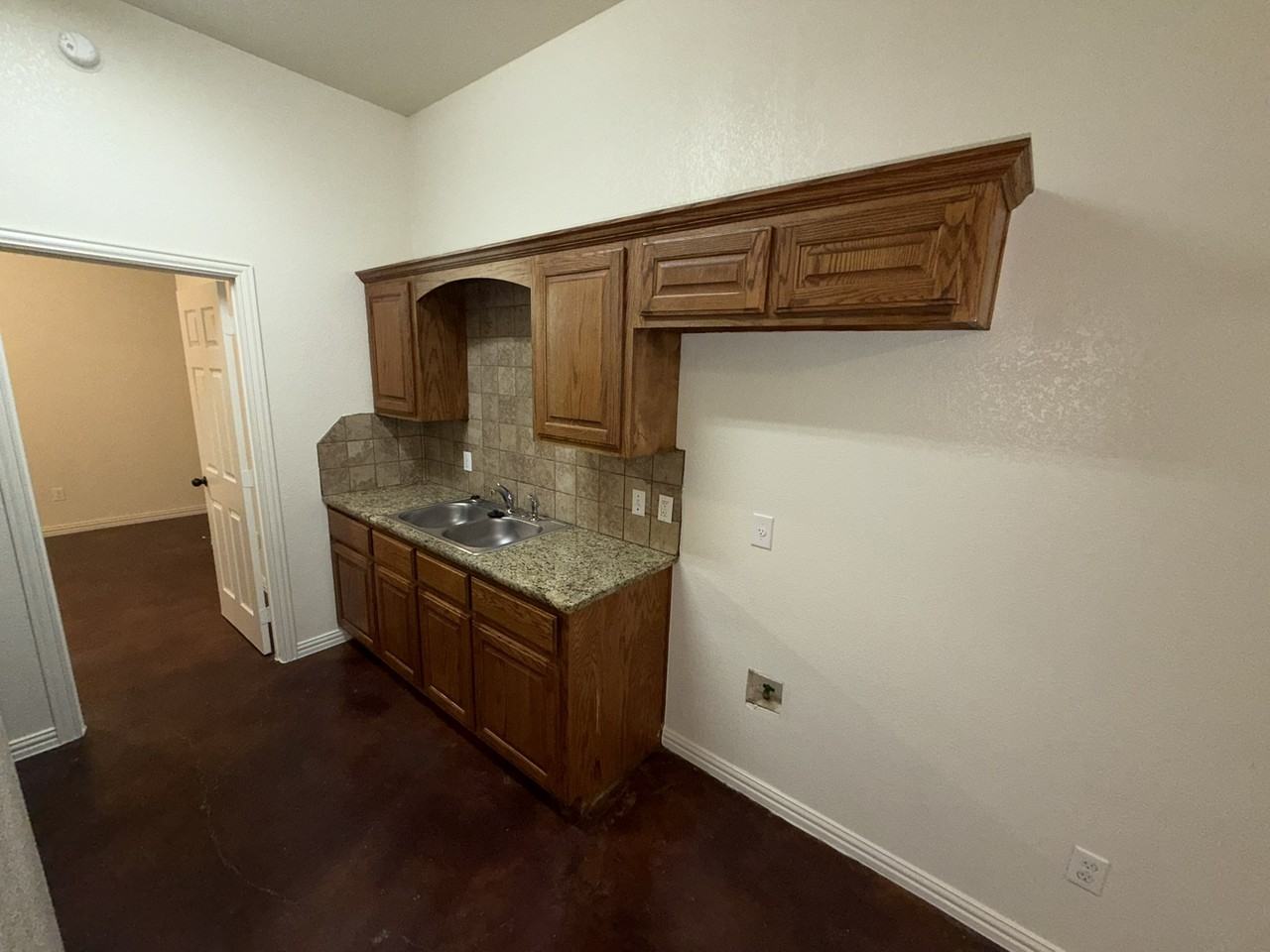 706 South 16th Street #B - Photo 7 of 9