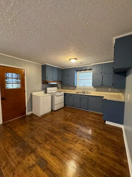 102 Ronda St #1 - Photo 3 of 10