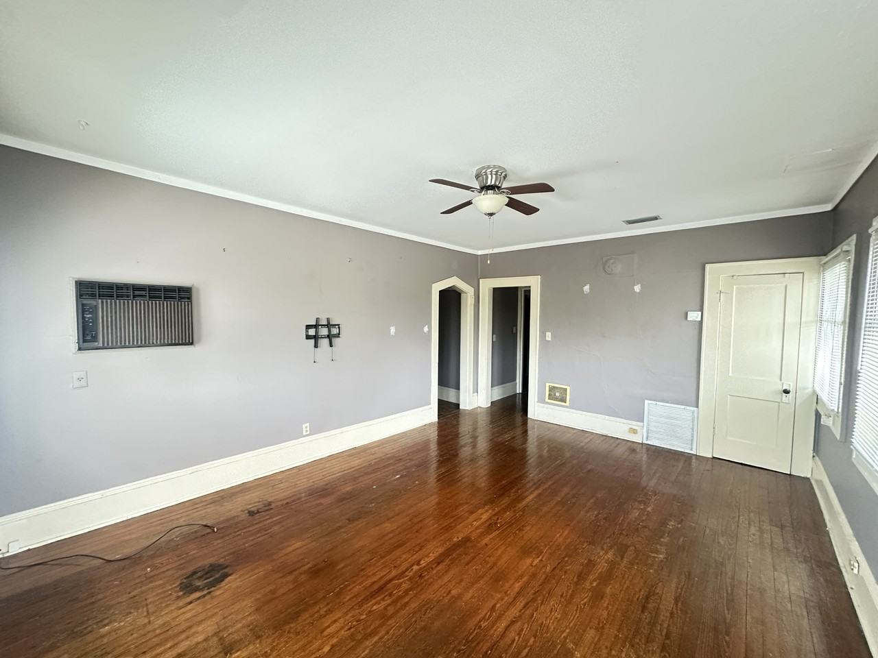 1411B E Central Blvd #B - Photo 6 of 10