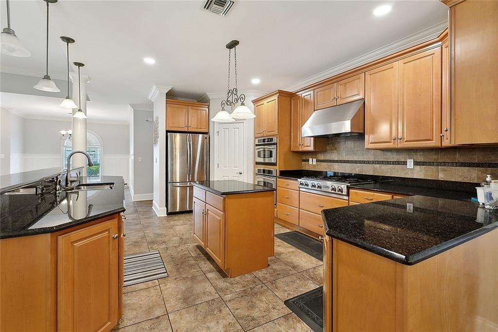150 Maud Olive Dr - Photo 6 of 33