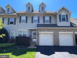 featured image of 404 Fairview Way