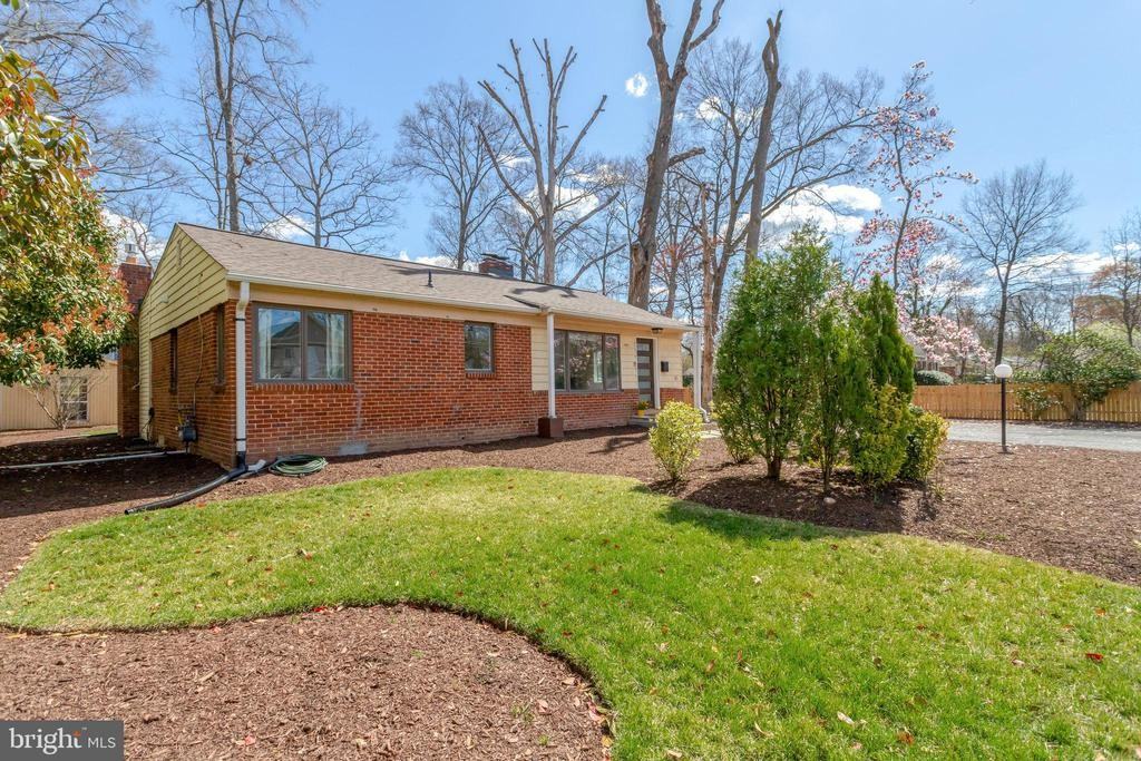 7909 Martha Washington St - Photo 2 of 50