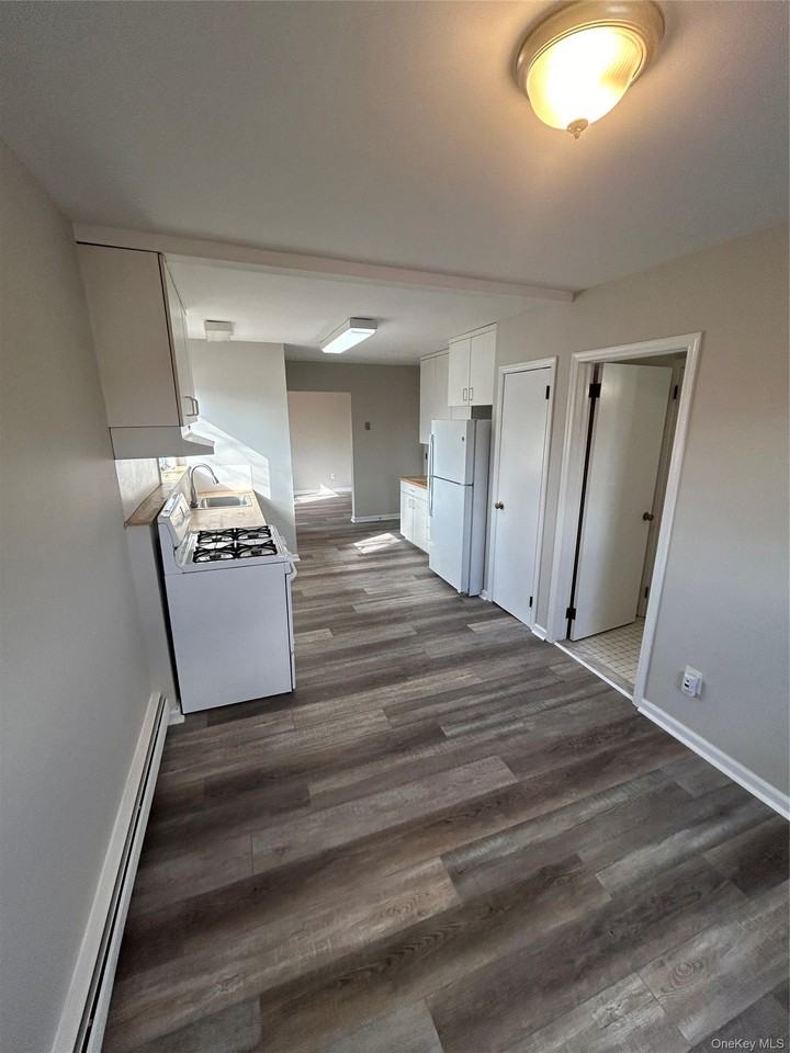 944 Union St ##B - Photo 4 of 9