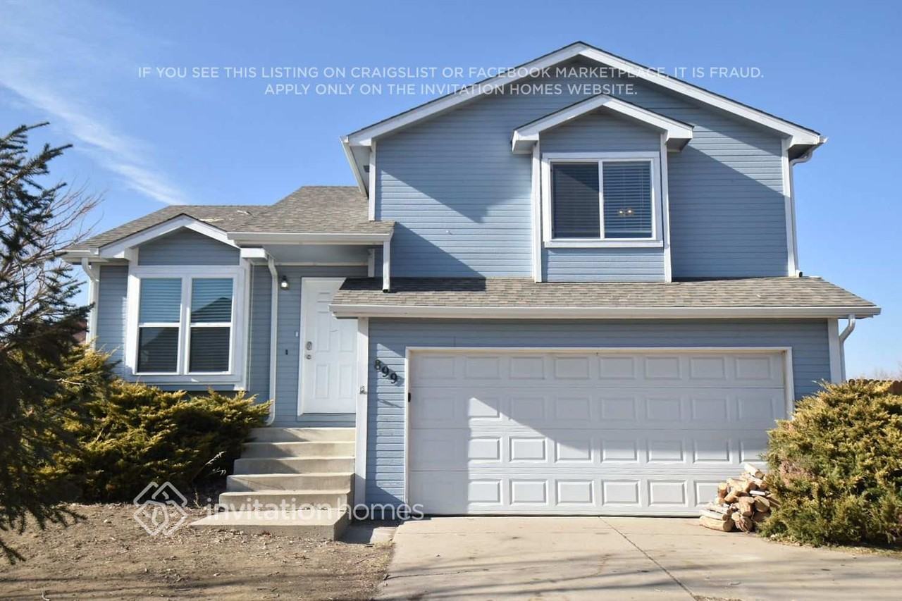899 Daffodil St