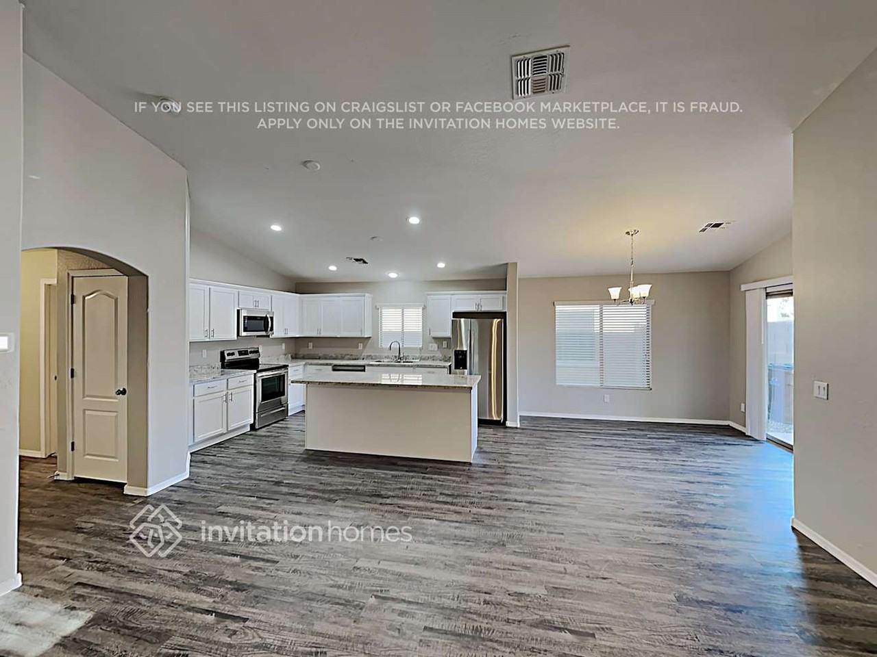 1283 E Christopher St - Photo 6 of 18