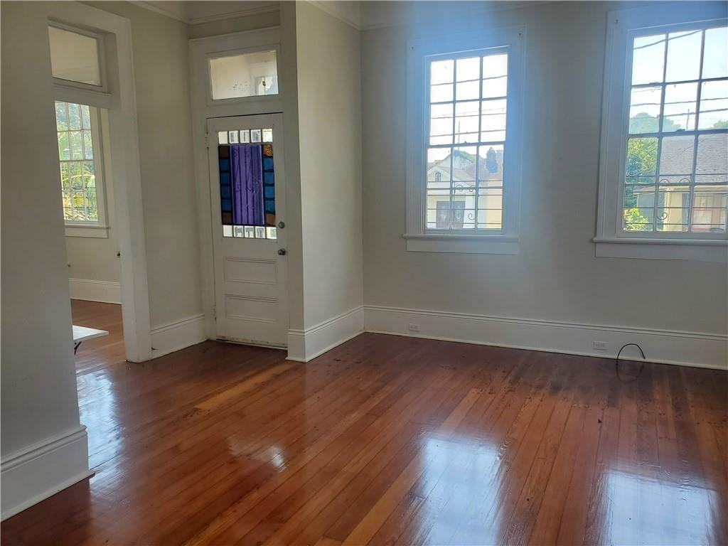 1433 N Galvez St - Photo 2 of 9