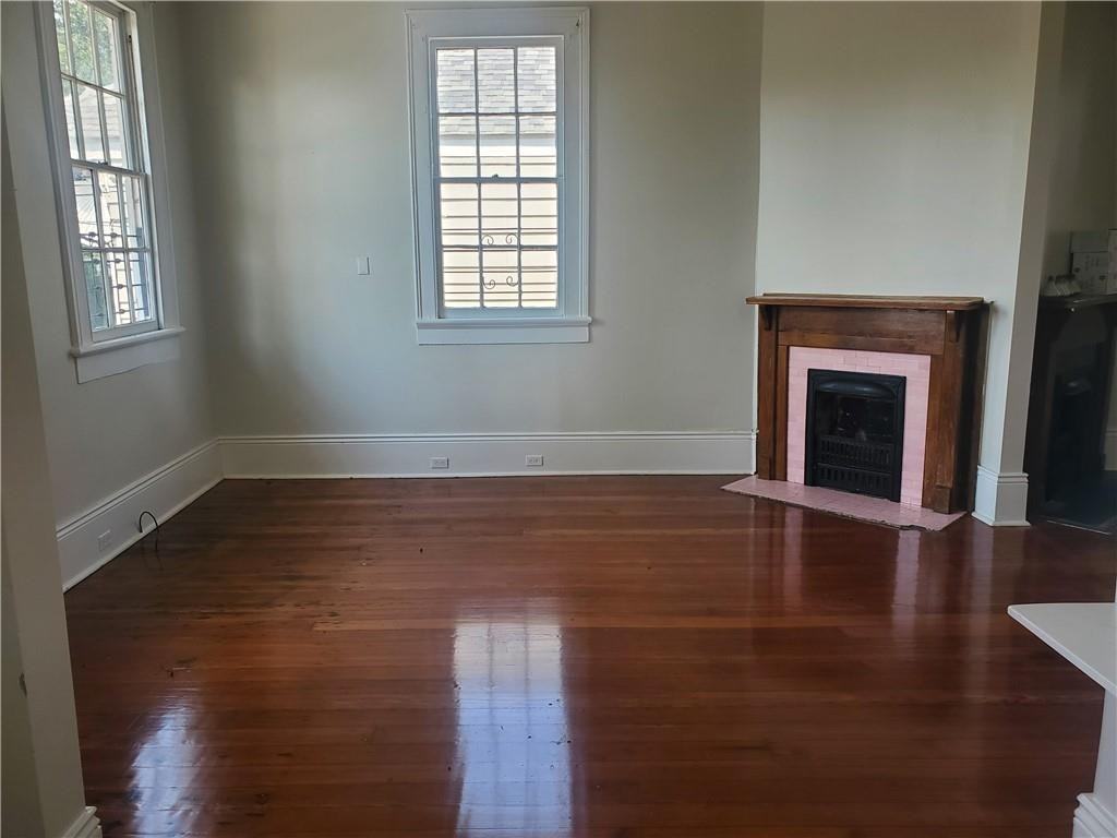 1433 N Galvez St - Photo 3 of 9