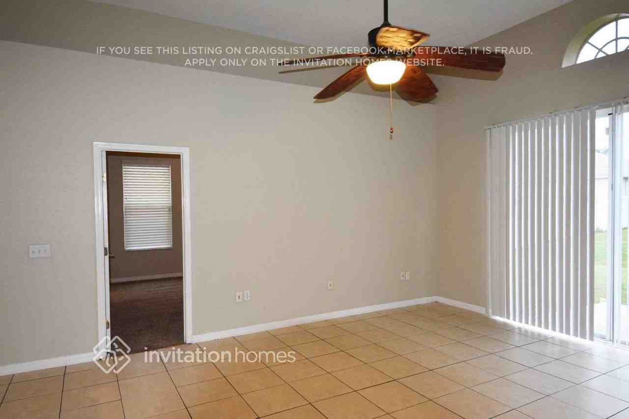 608 Terranova Dr - Photo 3 of 12