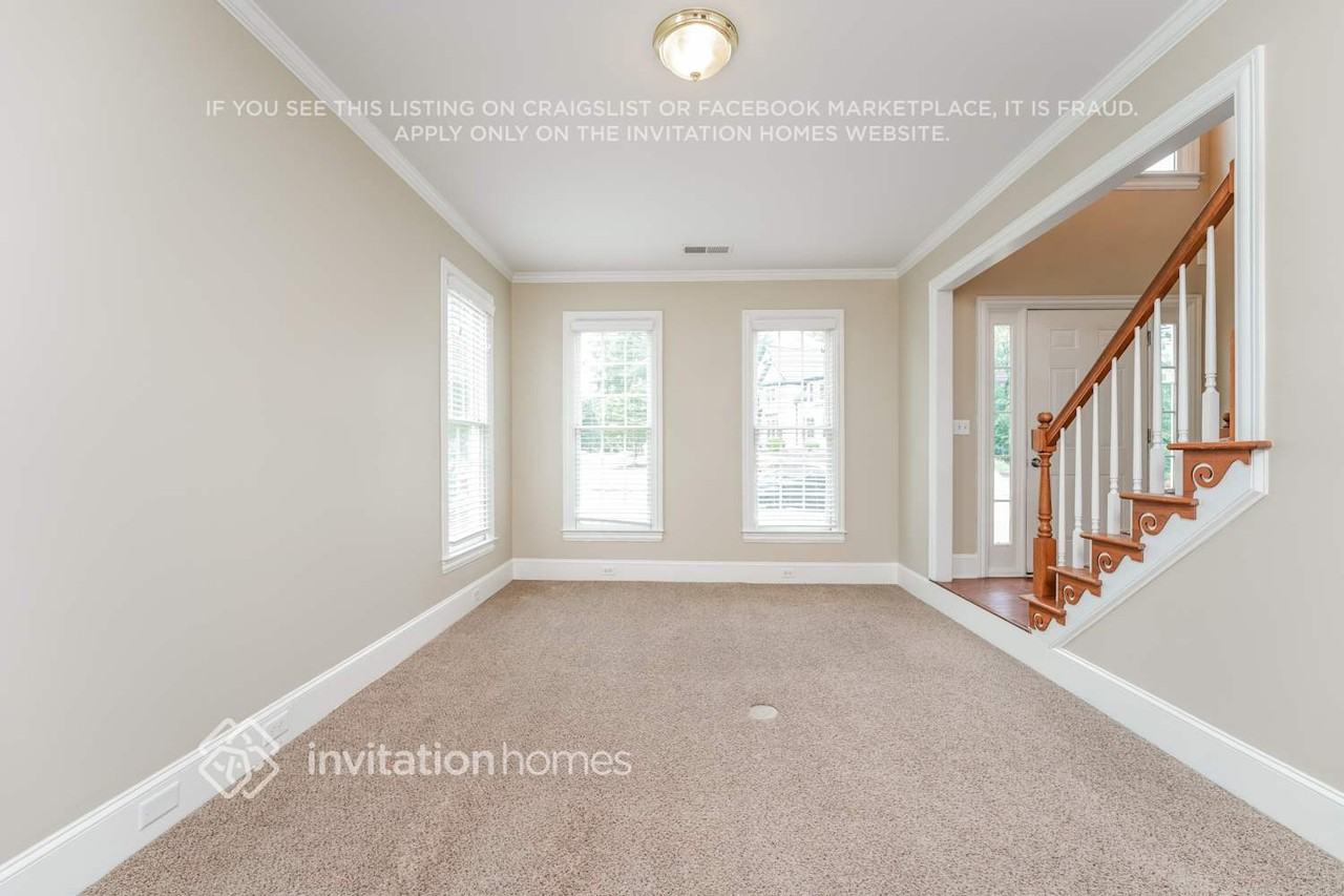 844 Biscayne Way - Photo 5 of 18
