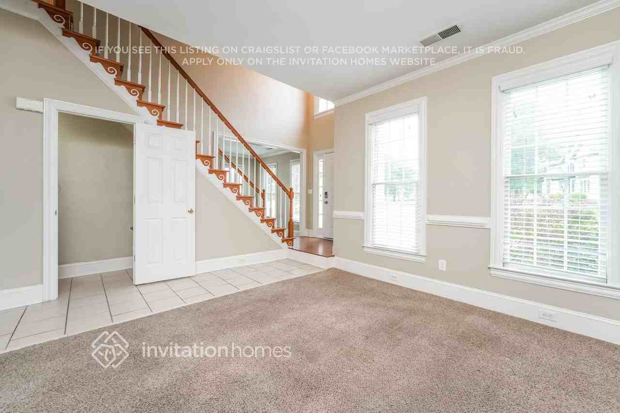 844 Biscayne Way - Photo 6 of 18
