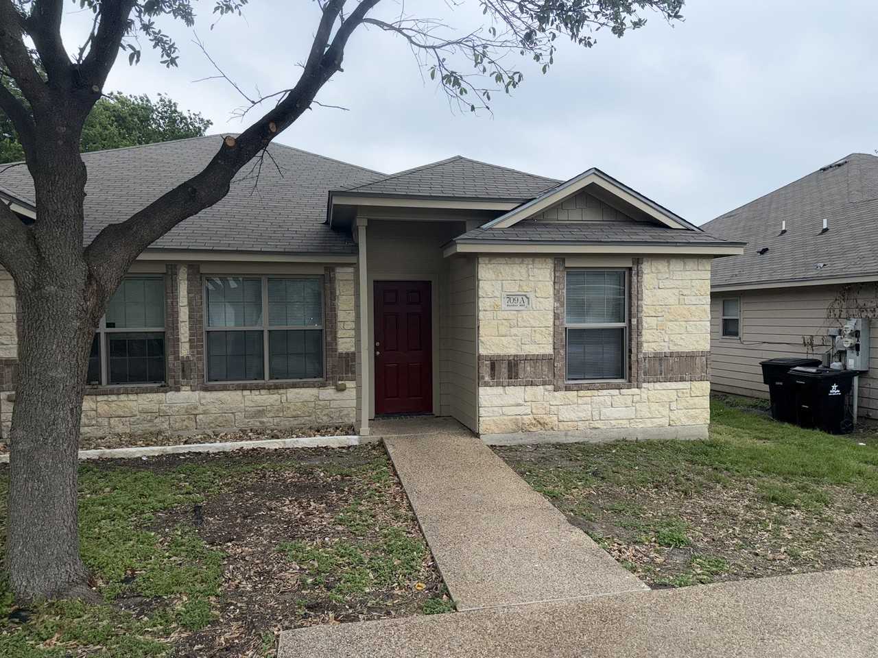 709 Bunker Hill Drive #A - Photo 6 of 17