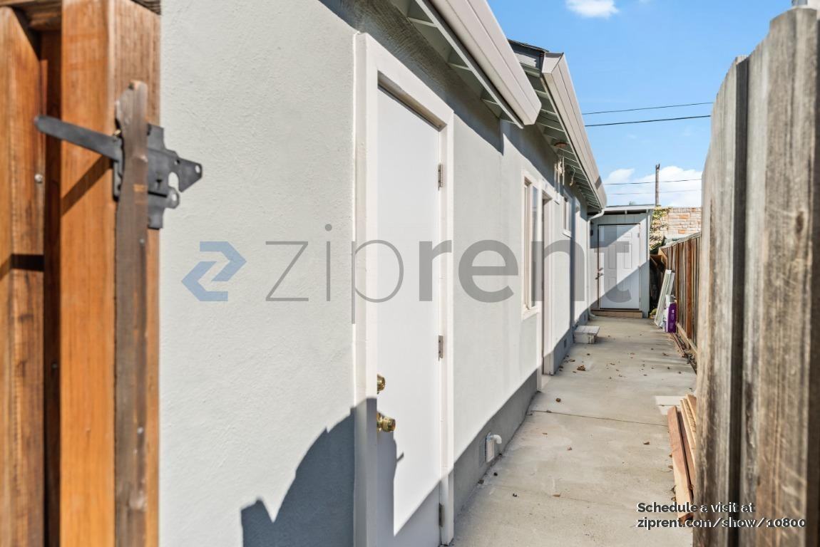 1729 Laine Ave #2 - Photo 3 of 13