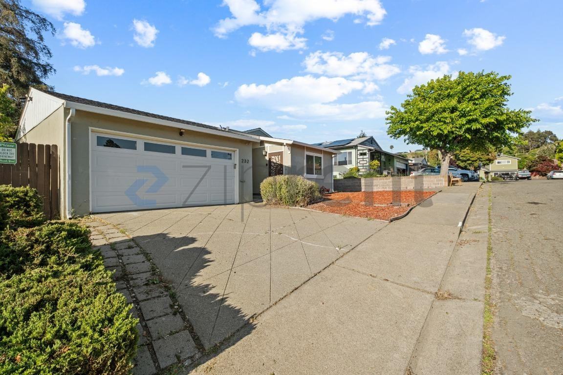 232 Doyle Dr - Photo 4 of 26