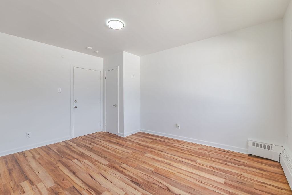 4724 Av. Pierre-Coubertin - Photo 5 of 15