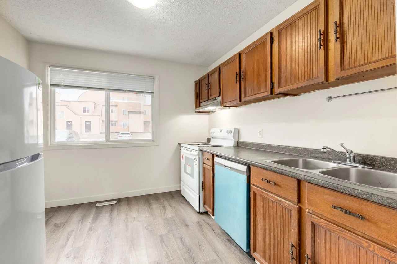 Sunridge Village - Photo 2 of 50