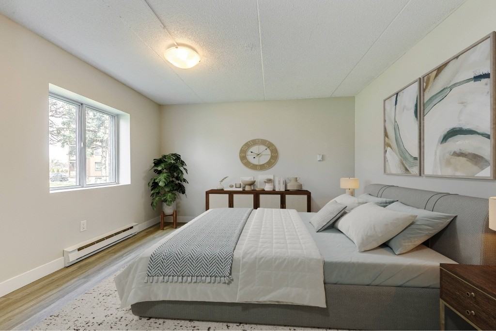 43 Ormond Street South - Photo 4 of 6