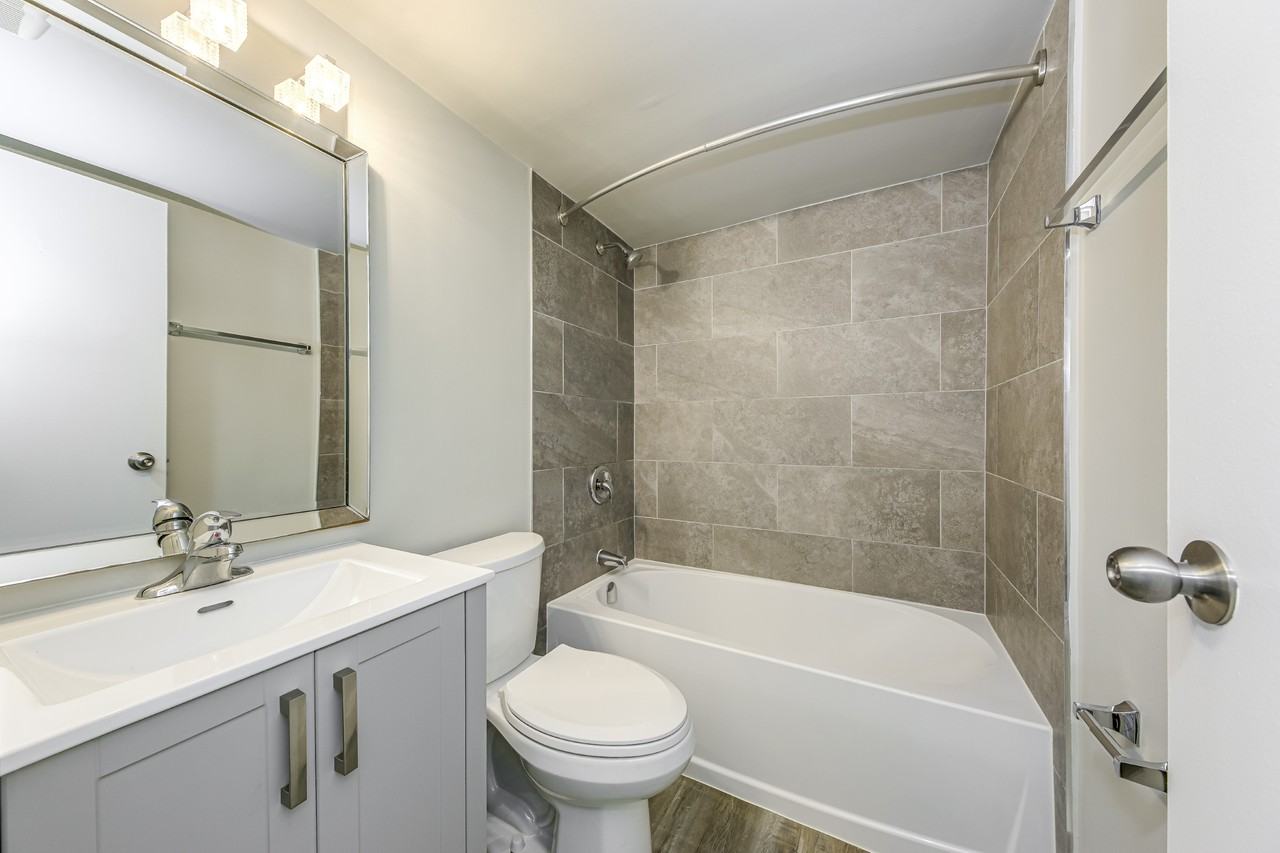480 Dolph Street North - Photo 6 of 7