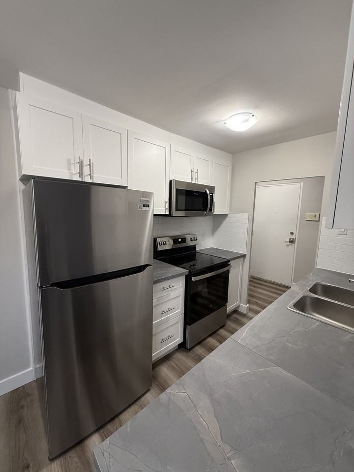 Veronica Place II - Photo 3 of 17