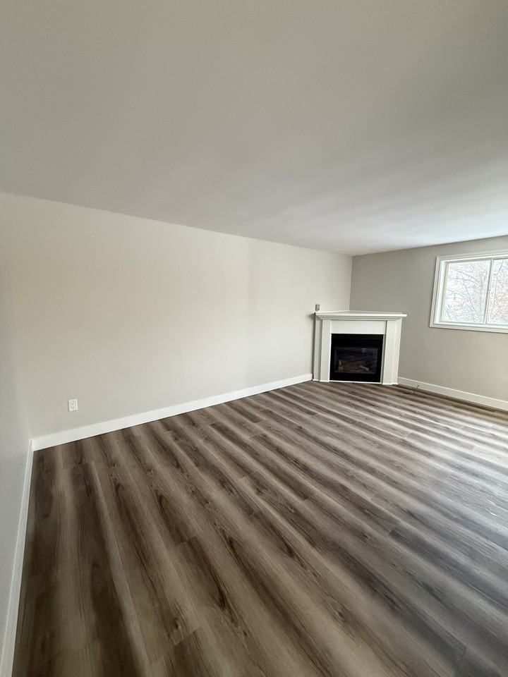 Veronica Place II - Photo 7 of 17