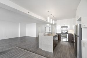 featured image of 2250 Rue Guy