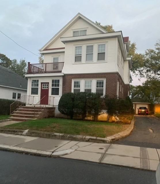 74 Bellevue Ave #2