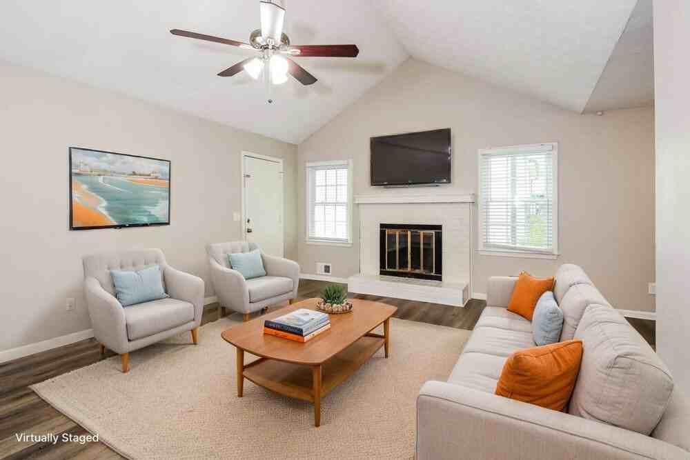 1471 Daniel Ln - Photo 4 of 20